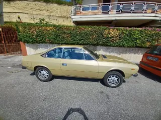 Foto 5 di 7: LANCIA Beta coupe 1.6   