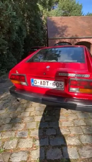 Foto 3 di 10: ALFA ROMEO GTV6 2,5 Alfetta 