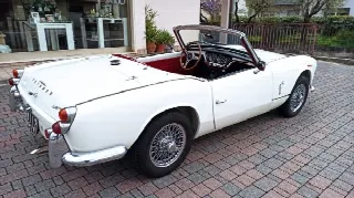 Foto 6 di 6: TRIUMPH Spitfire  