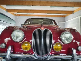 Foto 3 di 13: JAGUAR 340 