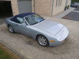 Foto 2 di 10: PORSCHE 944 S2 Cabrio 