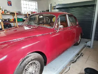 Foto 2 di 13: JAGUAR 340 