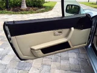 Foto 5 di 10: PORSCHE 944 S2 Cabrio 