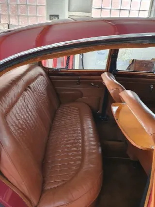 Foto 10 di 13: JAGUAR 340 