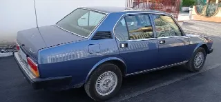 Foto 6 di 21: ALFA ROMEO Alfetta 2000 L  