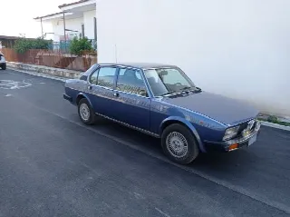 Foto 8 di 21: ALFA ROMEO Alfetta 2000 L  