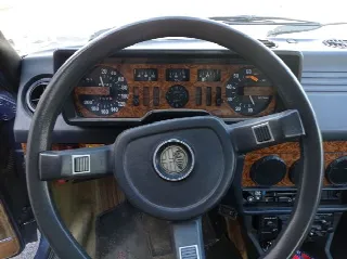 Foto 11 di 21: ALFA ROMEO Alfetta 2000 L  