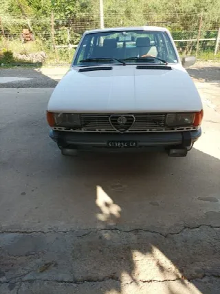Foto 1 di 1: ALFA ROMEO Giulietta berlina 