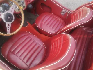 Foto 8 di 8: TRIUMPH TR3A    