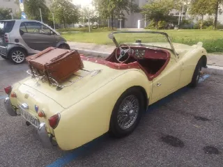 Foto 1 di 8: TRIUMPH TR3A    