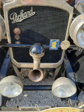 Foto 9 di 15: PACKARD TORPEDO 