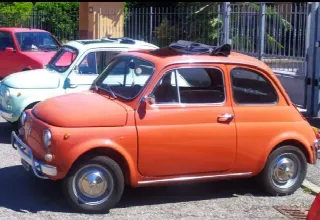 Foto 4 di 4: FIAT 500 L 