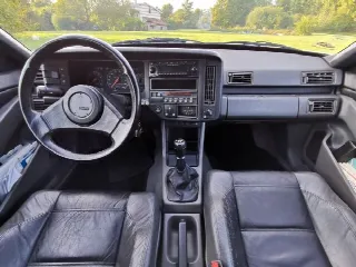 Foto 7 di 10: VOLVO 480 ES    