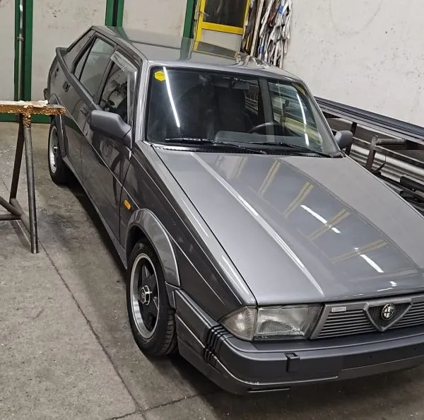 ALFA ROMEO 75  3000 v6 america