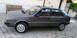 Foto 3 di 5: LANCIA Fulvia Delta 2.0 TURBO Integrale 4WD