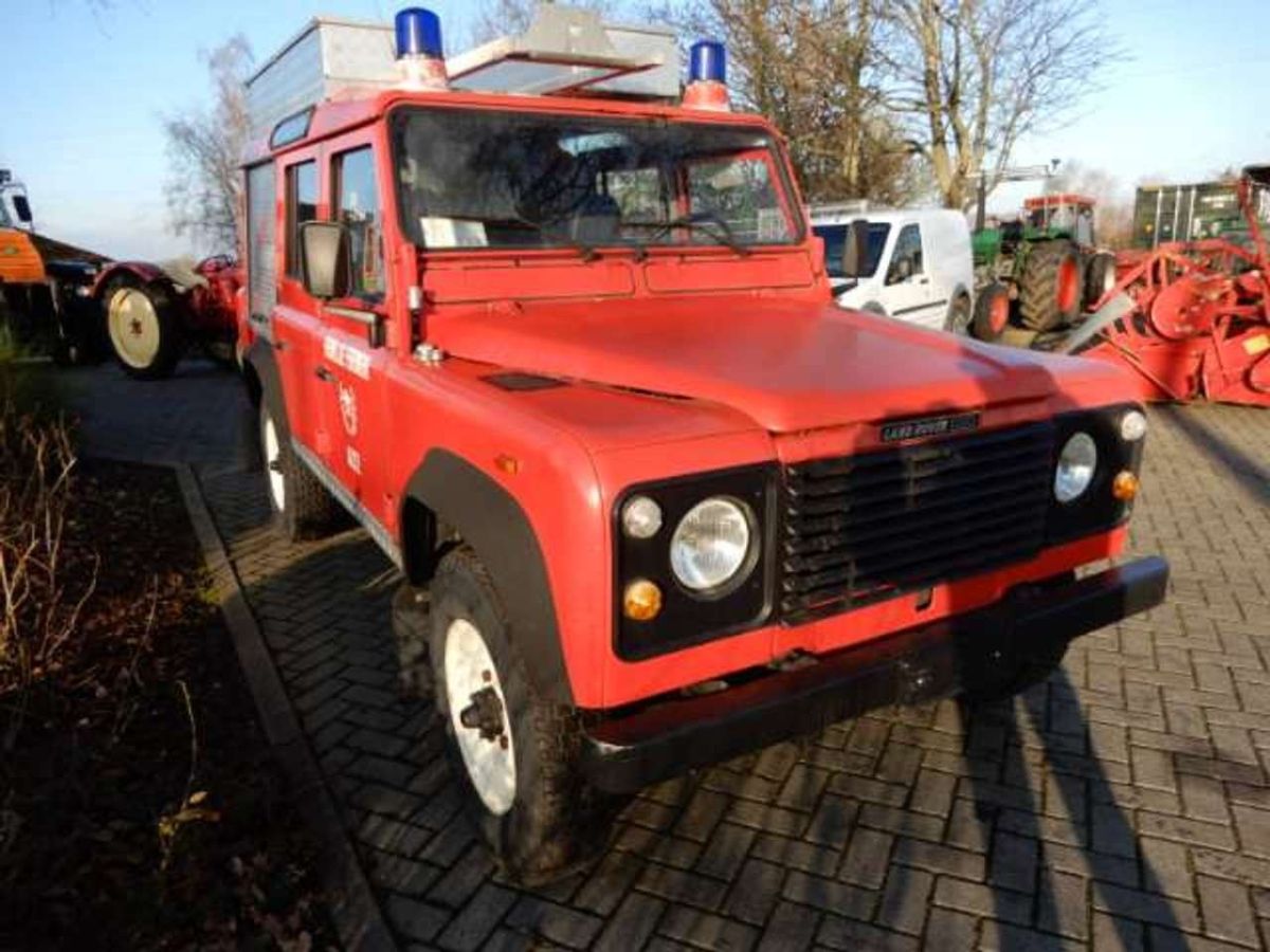 LAND ROVER Defender (1984-) 110 V8 