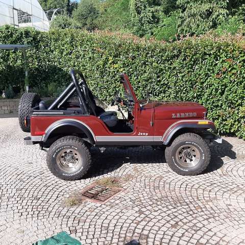 JEEP CJ 5 Laredo   