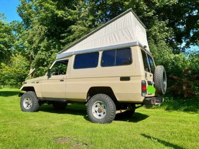 TOYOTA Land Cruiser  