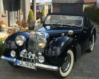 Foto 2 di 7: TRIUMPH Roadster 1800 Englisches Cabrio 1948   