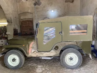 Foto 3 di 6: JEEP Willy's  