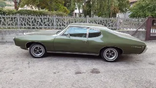 Foto 2 di 4: PONTIAC Tempest     
