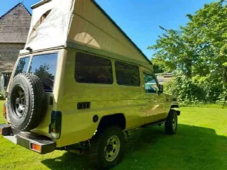 Foto 3 di 6: TOYOTA Land Cruiser  