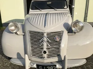 Foto 2 di 4: CITROEN 2 CV   