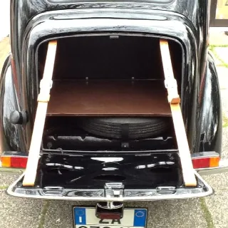 Foto 3 di 4: FORD Anglia E494 