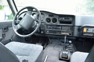 Foto 4 di 5: TOYOTA Land Cruiser HJ60    