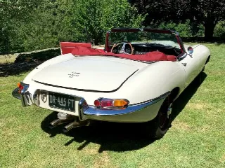 Foto 2 di 5: JAGUAR E-Type SI (1961-1968) 4.2 serie 1 OTS   