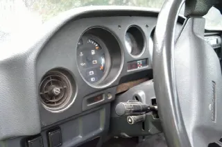 Foto 5 di 5: TOYOTA Land Cruiser HJ60    