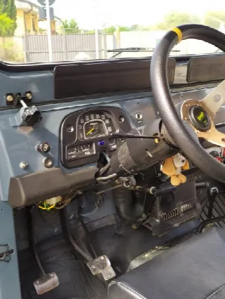 Foto 3 di 3: TOYOTA Land Cruiser BJ40 