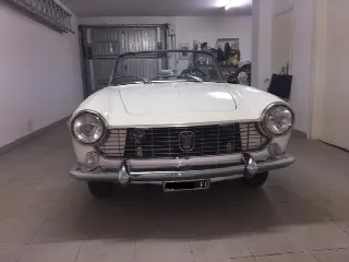 Foto 2 di 7: FIAT Spider Europa 