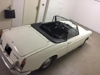 Foto 3 di 7: FIAT Spider Europa 