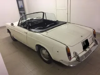 Foto 7 di 7: FIAT Spider Europa 