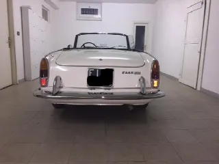 Foto 5 di 7: FIAT Spider Europa 