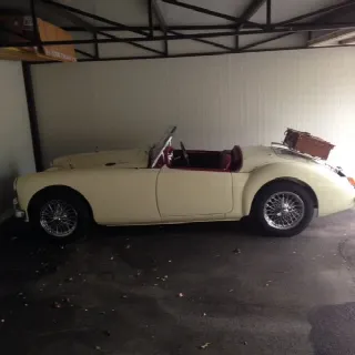 Foto 2 di 8: MG A  