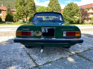Foto 4 di 10: ALFA ROMEO Spider 1300 