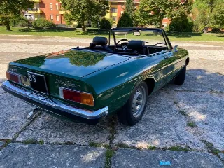 Foto 3 di 10: ALFA ROMEO Spider 1300 