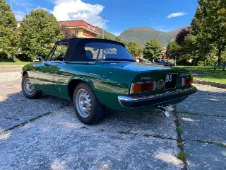 Foto 5 di 10: ALFA ROMEO Spider 1300 