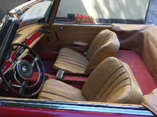 Foto 4 di 16: MERCEDES-BENZ SLPagoda(1963-1971) 250 modello california 