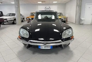 Foto 2 di 27: CITROEN DS 21 Prestige Chapron  
