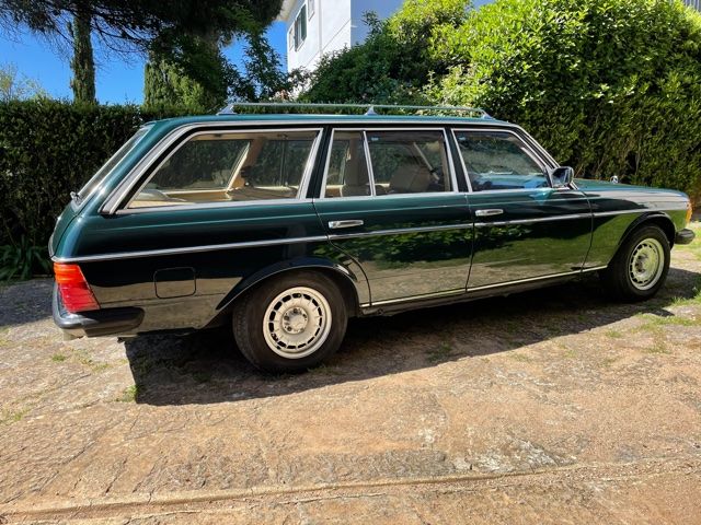 MERCEDES-BENZ E-Class(1976-1986) 250T 