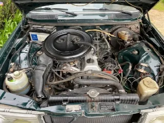 Foto 11 di 11: MERCEDES-BENZ E-Class(1976-1986) 250T 