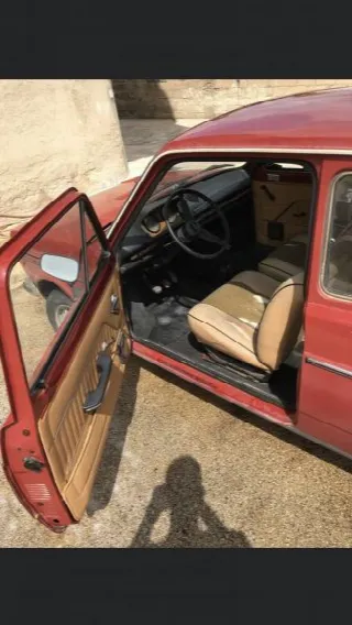 Foto 6 di 6: FIAT 127 SPECIAL  