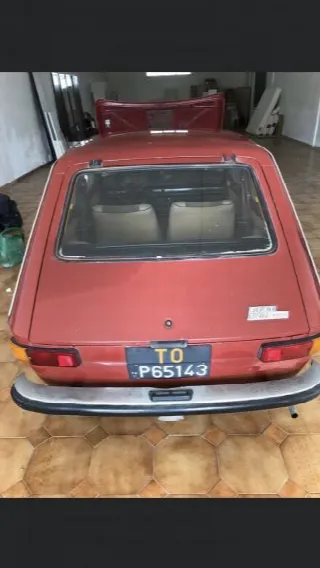 Foto 4 di 6: FIAT 127 SPECIAL  