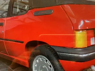 Foto 2 di 13: PEUGEOT 205 cabrio   