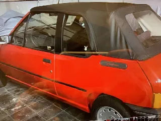 Foto 3 di 13: PEUGEOT 205 cabrio   