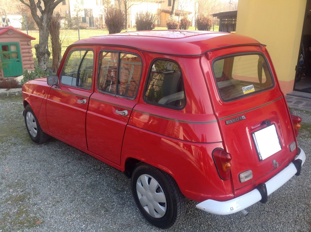 RENAULT 4 950 TL