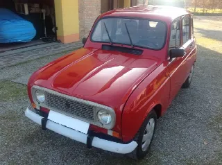 Foto 2 di 2: RENAULT 4 950 TL